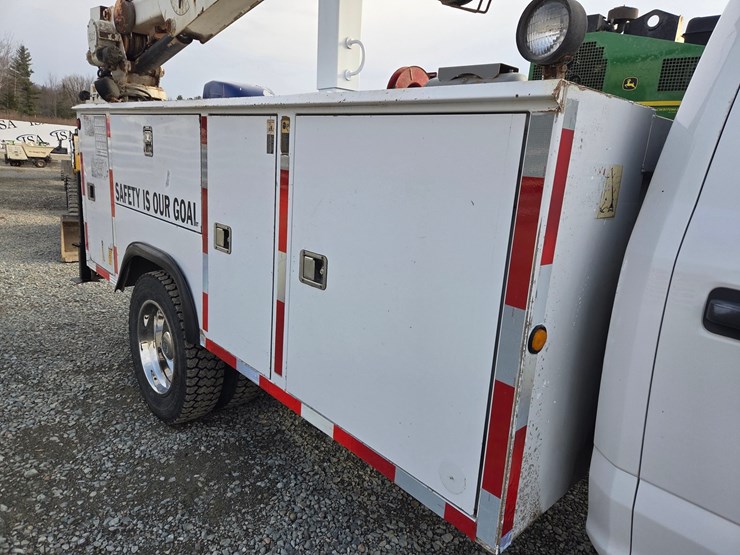 2018-ford-f550-xl-image-17