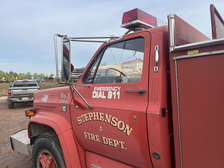 #1148-•-1980-gmc-v-8-fire-truck-image-14