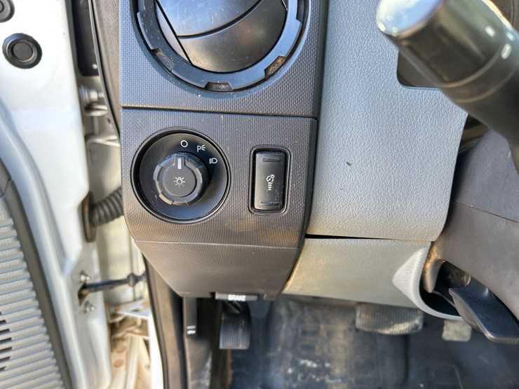 2012-ford-f550-image-49