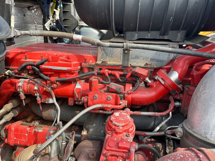 2017-kenworth-t660-image-49