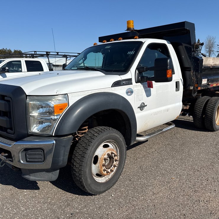 2014 FORD F550 XL