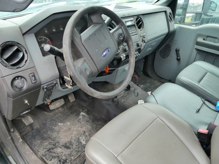 2016-ford-f350-xl-image-9