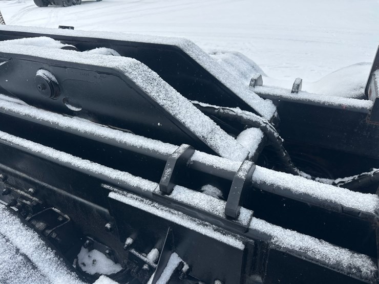 2009-caterpillar-c13-image-23