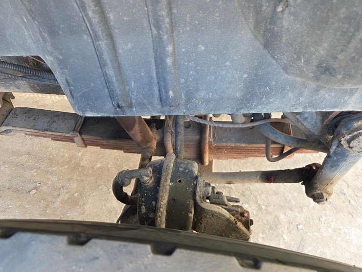 2012-international-7600-image-47