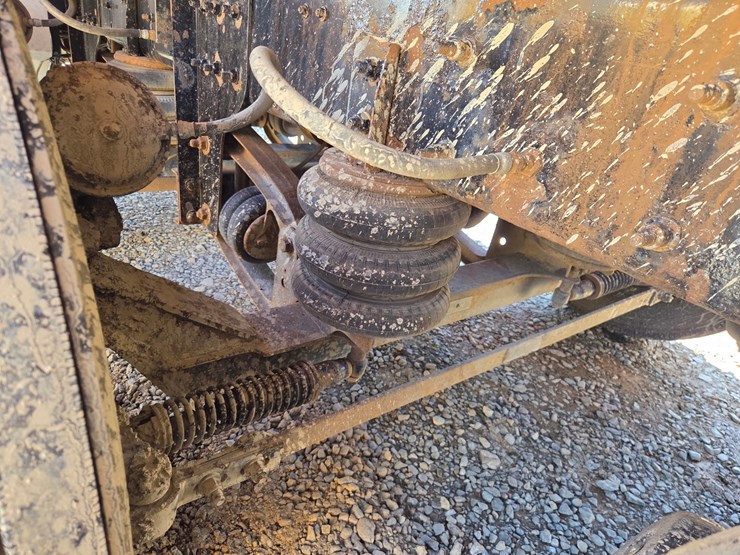 2019-international-hv613-image-34