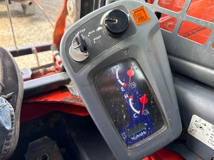kubota-ssv65-image-34