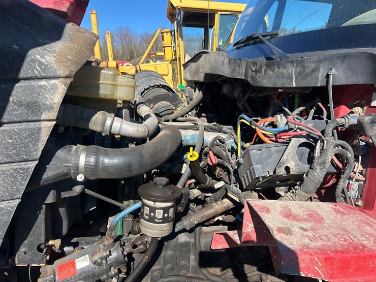 2006-international-7400-image-47