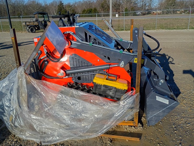 #l19-011-•-2026-tpm-t460-mini-skid-steer-image-5