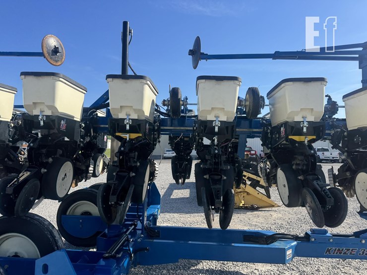 kinze-3500-image-9