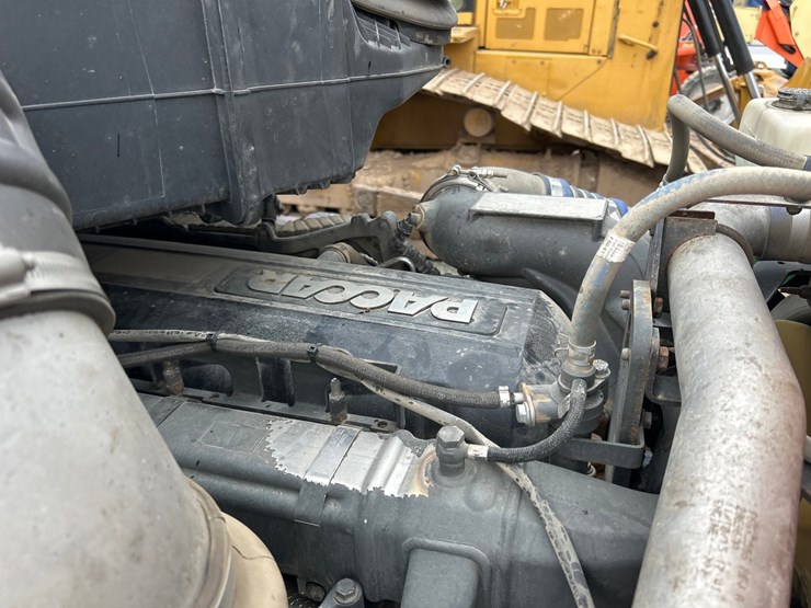 2016-kenworth-t680-image-36