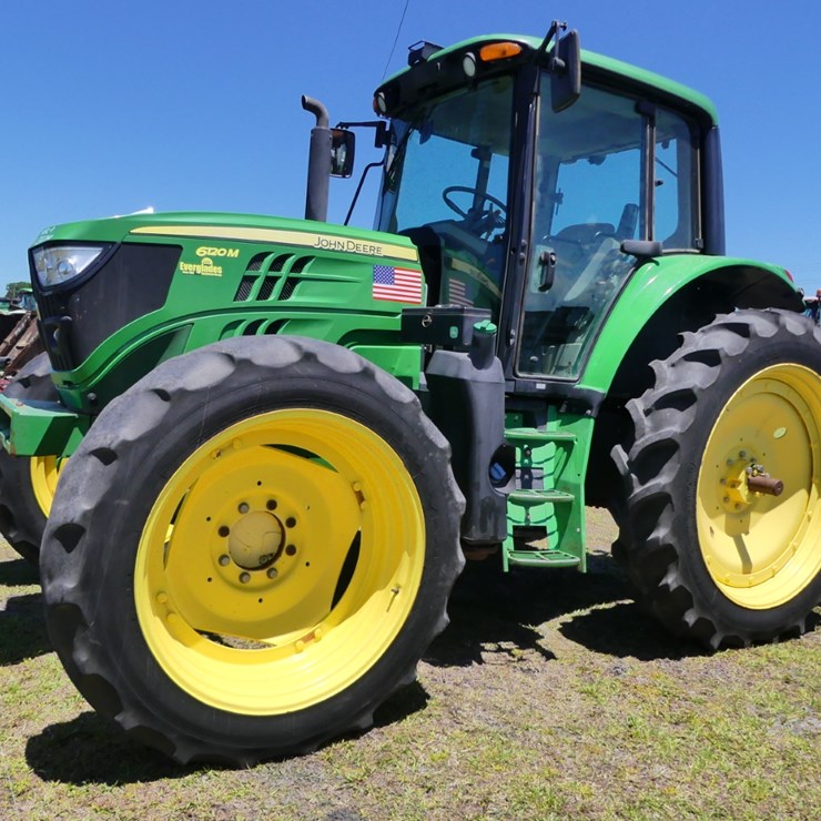 JOHN DEERE 6120M
