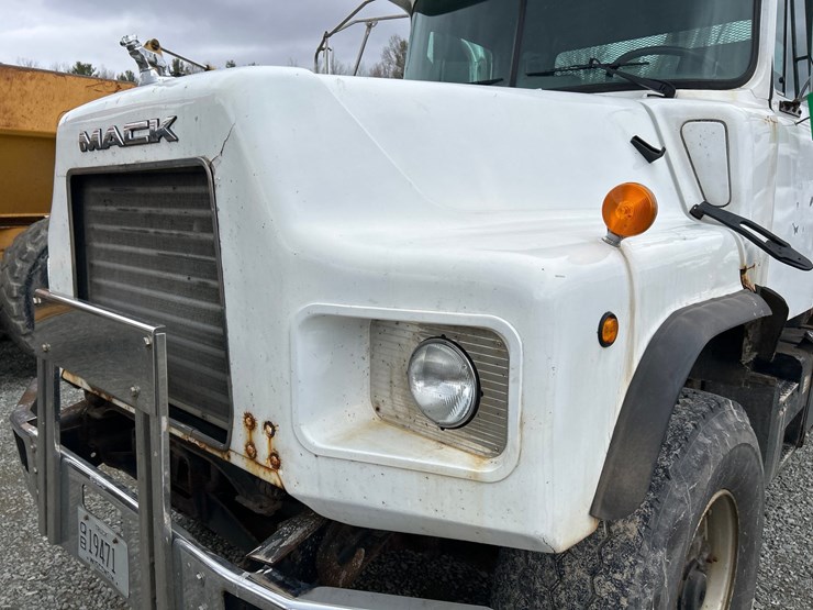 1999-mack-dm688s-image-9