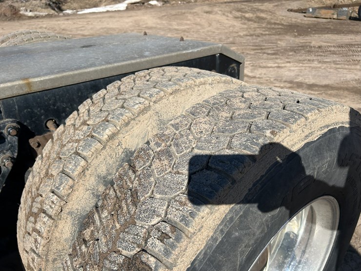 2020-kenworth-t880-image-86