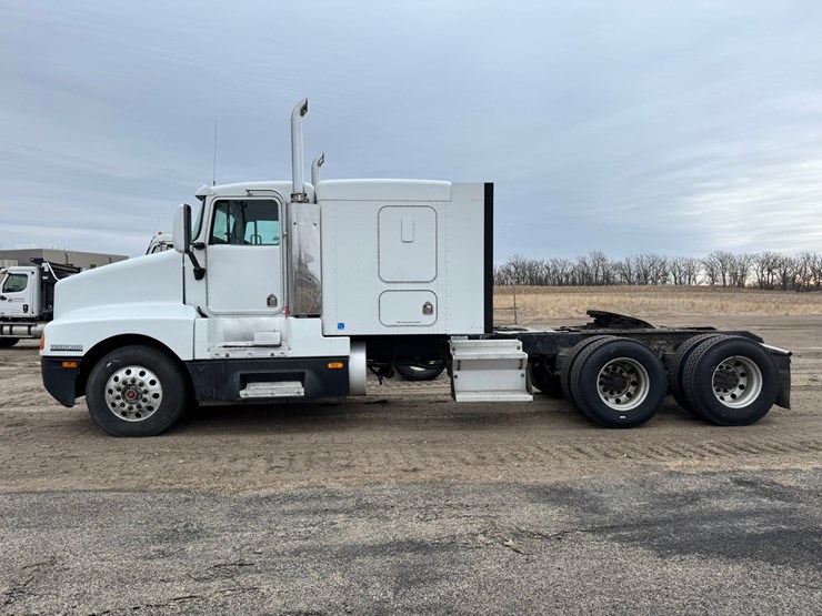 1995-kenworth-t600-image-2