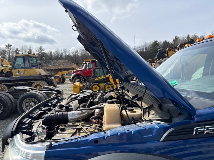 2015-ford-f550-image-9