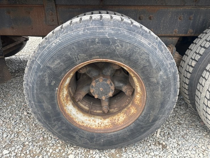 1986-mack-dm686s-image-54