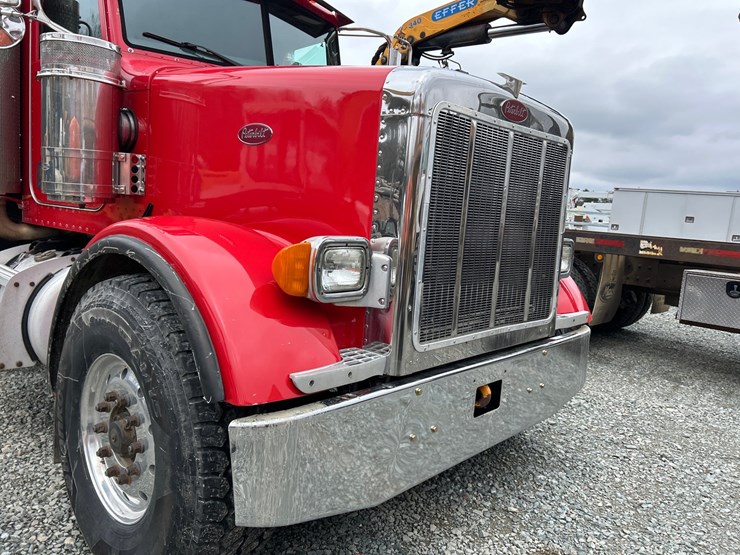 2005-peterbilt-357-image-12