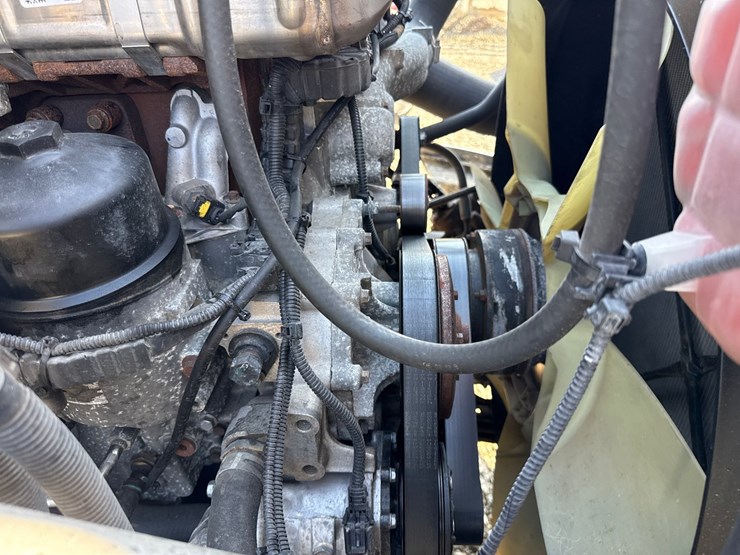 #2199-•-2020-international-a26-sleeper-cab-truck-tractor-image-59