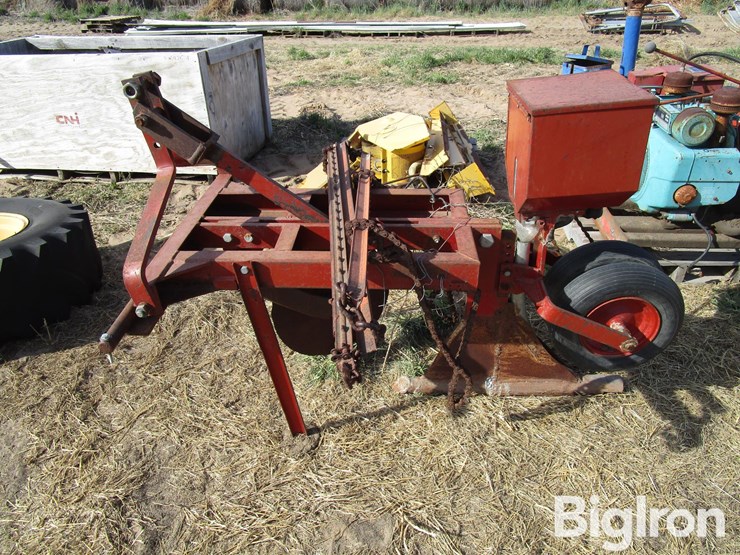 1-row-gopher-getter-image-8