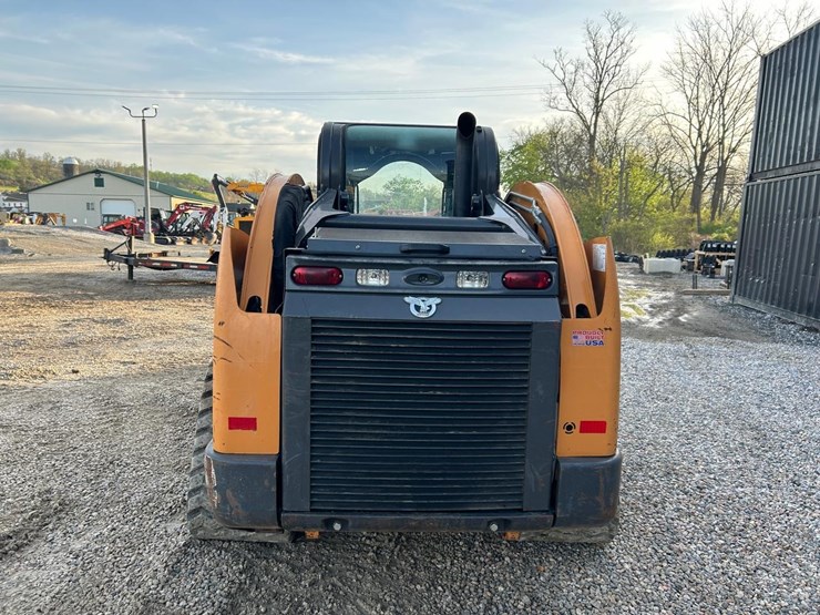 2022-case-tv450b-image-3