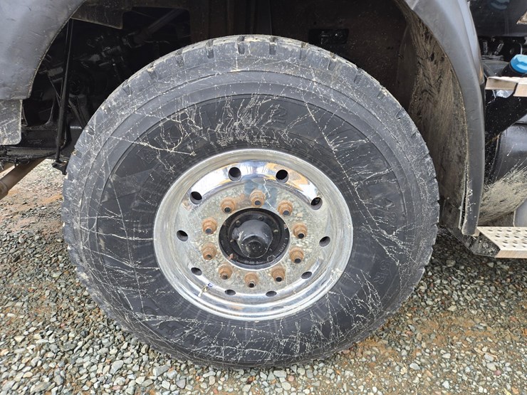 2019-international-hx620-image-76