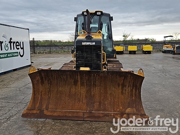 2012-caterpillar-d5k2-xl-image-15