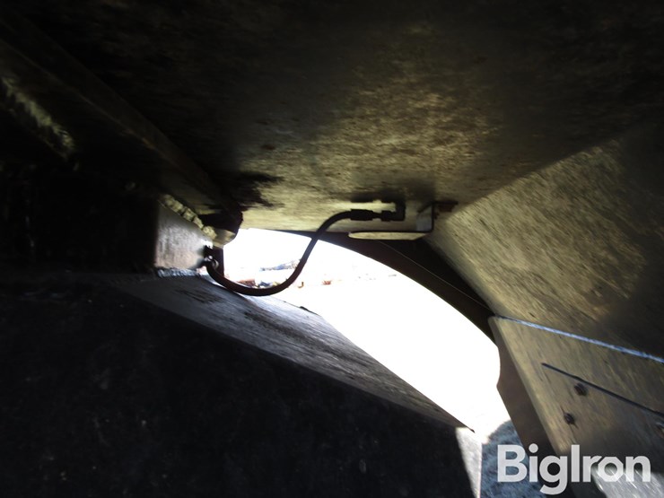 2012-case-ih-3530-floater-sprayer-image-11