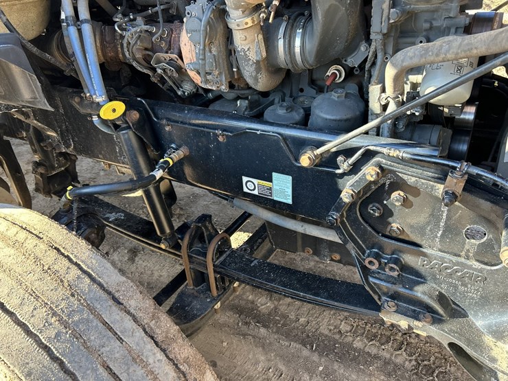 2020-kenworth-t880-image-34