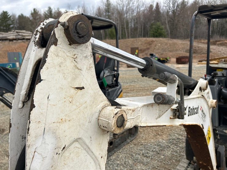 bobcat-e20-image-15