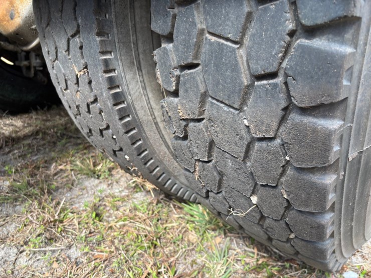 1999-mack-rd600-image-66