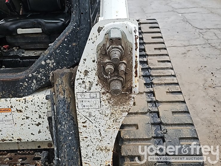 2017-bobcat-t650-image-13