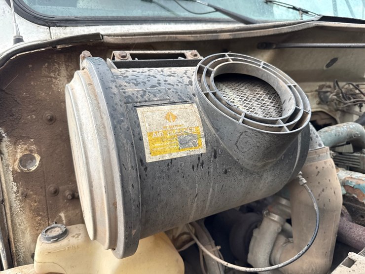 1990-international-4900-image-20