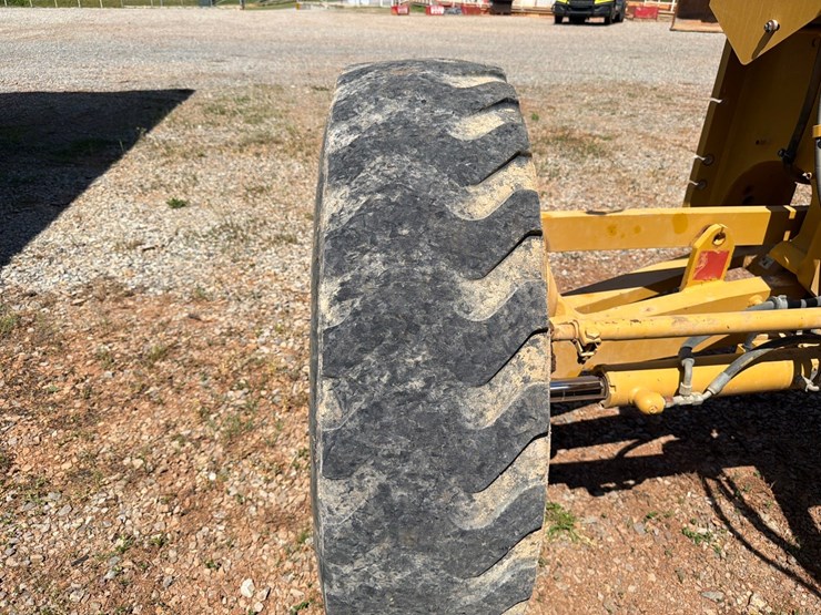 2018-caterpillar-12m3-image-85