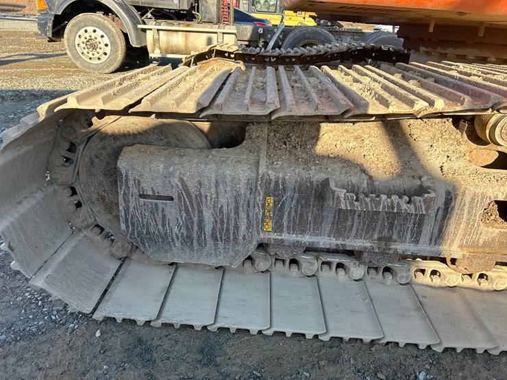 2021-hitachi-zx225-image-82