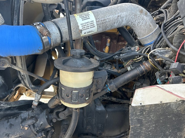 2005-international-7600-image-43