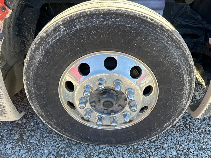 2019-international-lt-image-77