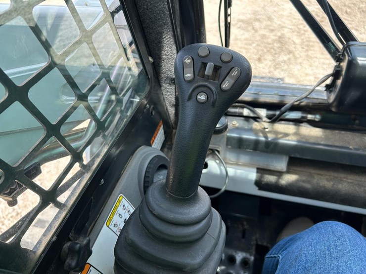 bobcat-t190-image-24