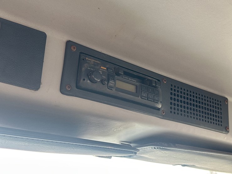 1998-massey-ferguson-8-image-49