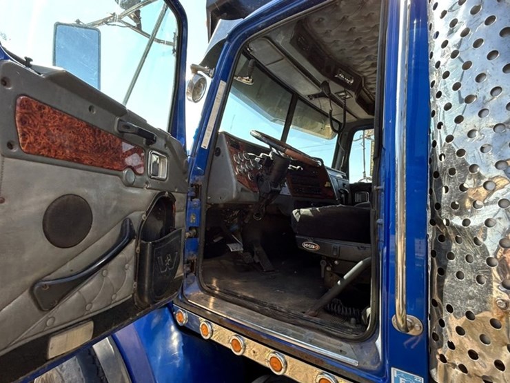 2006-western-star-4900-image-80
