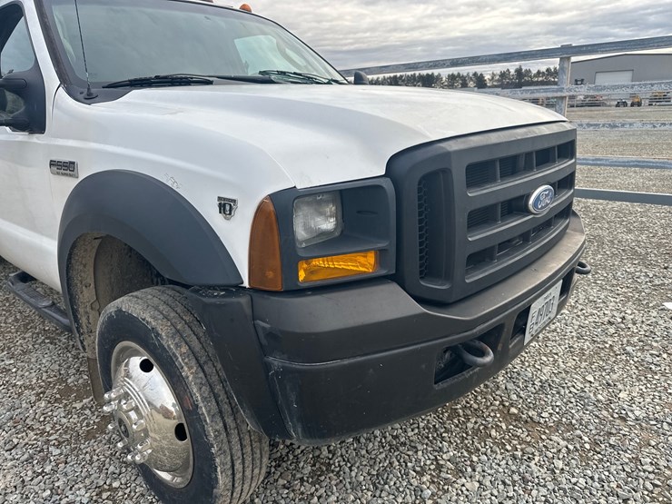 2006-ford-f550-image-10