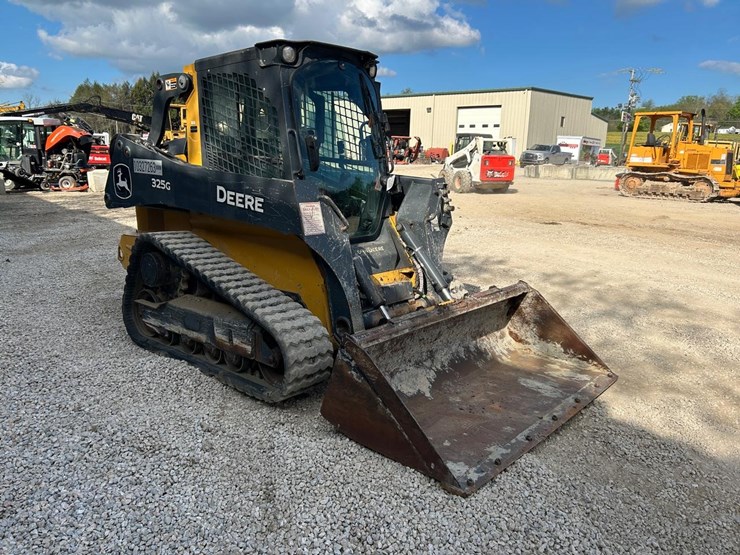 2021-deere-325g-image-6