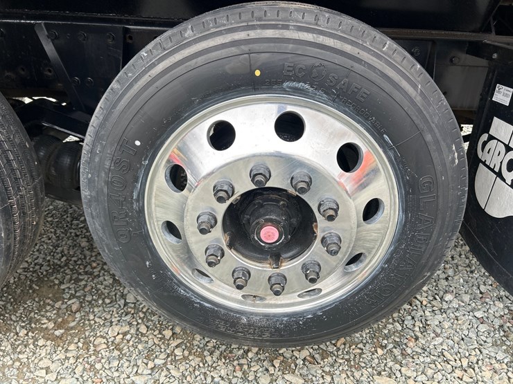 2005-peterbilt-357-image-92