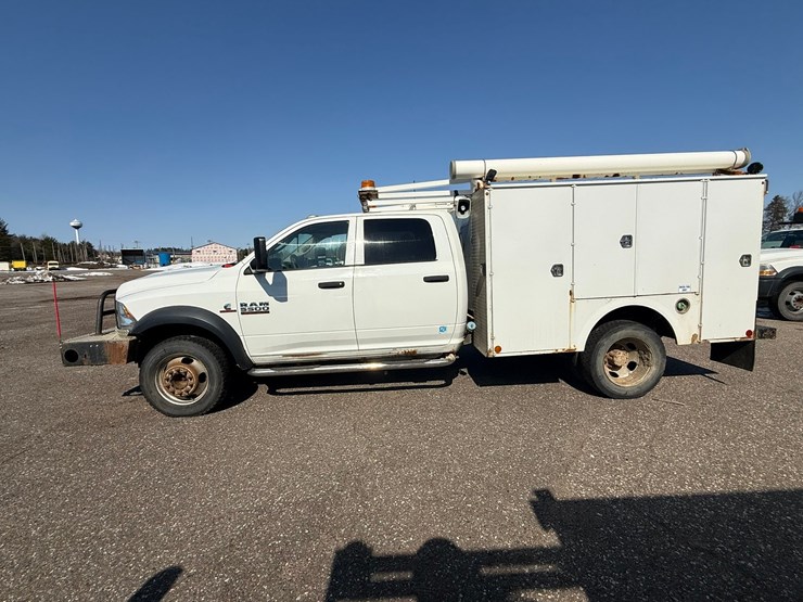 #2048-•-2013-ram-5500-heavy-duty-service-truck-image-2