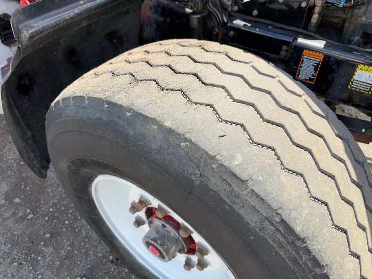 1998-mack-rd690s-image-12