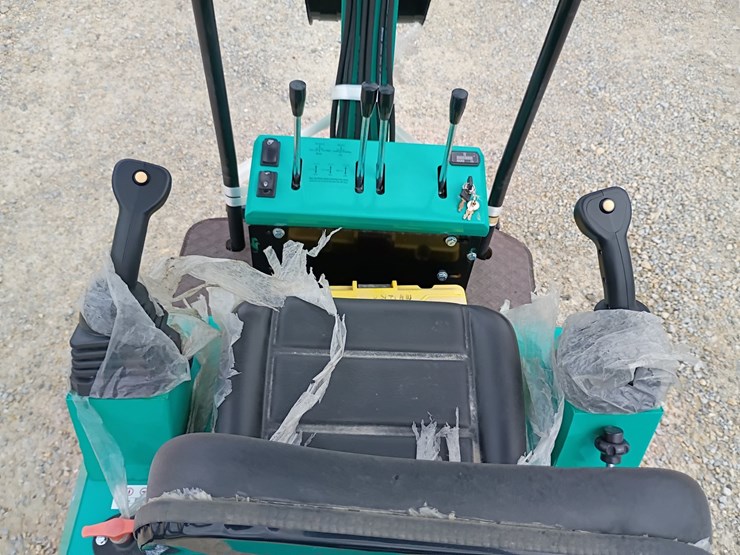 #24170-•-2025-agt-mh12rx-mini-excavator-image-12