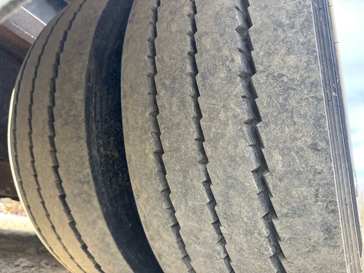 2010-massey-ferguson-8-image-76