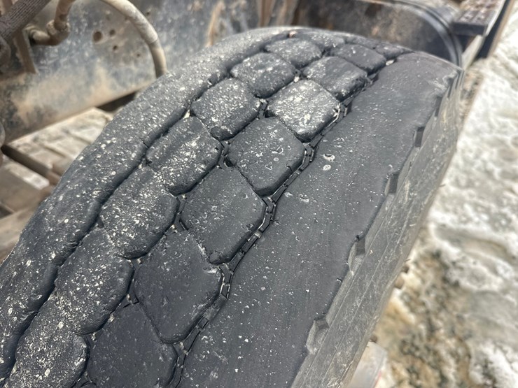 1997-massey-ferguson-8-image-66