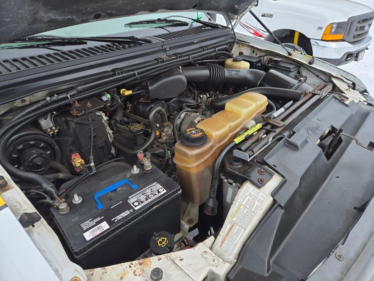 2001-ford-f350-image-40