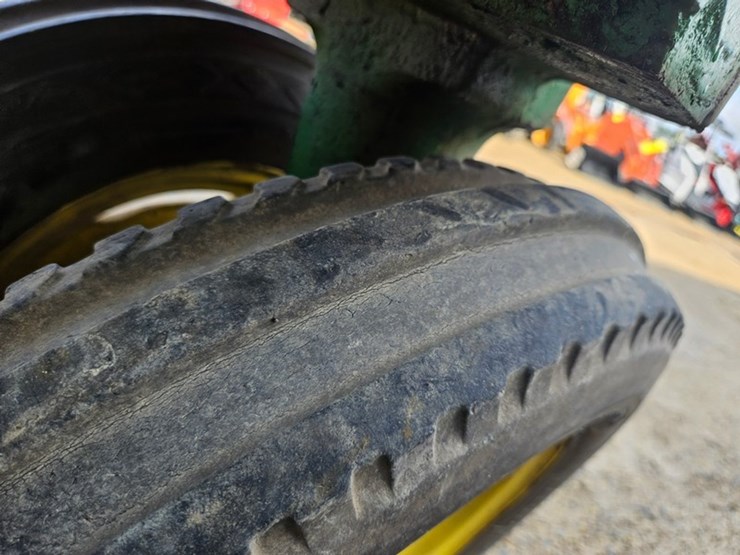 john-deere-model-b-image-48