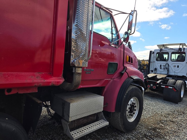 2005-massey-ferguson-8-image-15